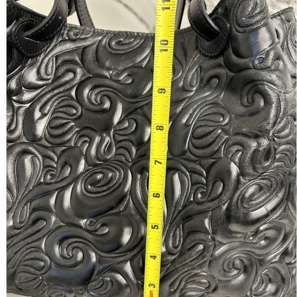 ISADORA ITALY Black Tooled GENUINE
Leather Large Bag Tote Purse NEW
AUTHENTIC - Picture 8 of 8